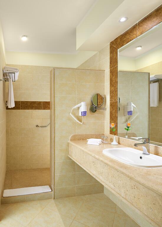 Royal Room — 76 sqm (Pool & Sea View)